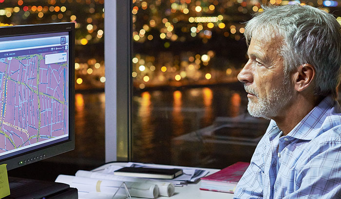Philips innovation for cities - connected street lighting