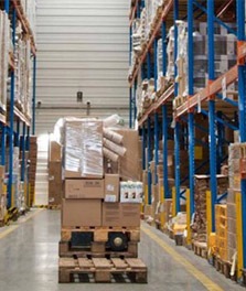 High bay luminaires improve safety in the manufacturing industry